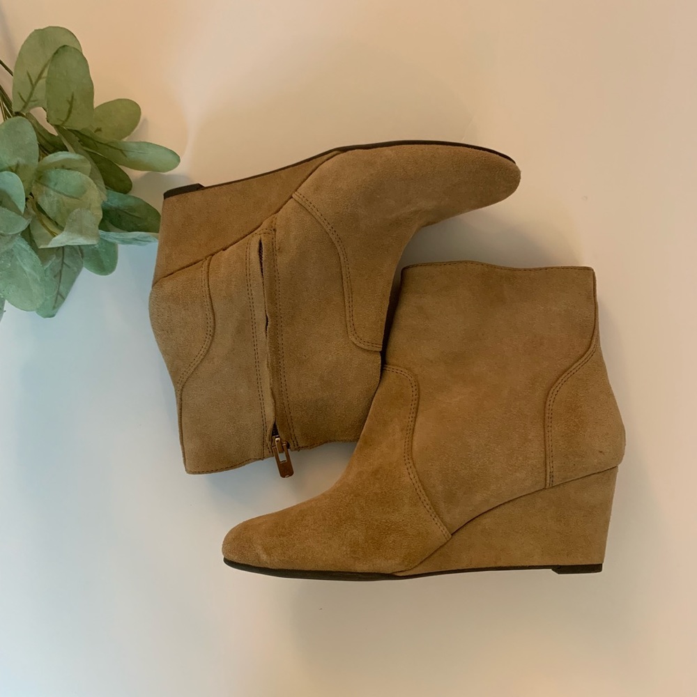 Antonio Melani Wedge Heel Booties/ Real Leather